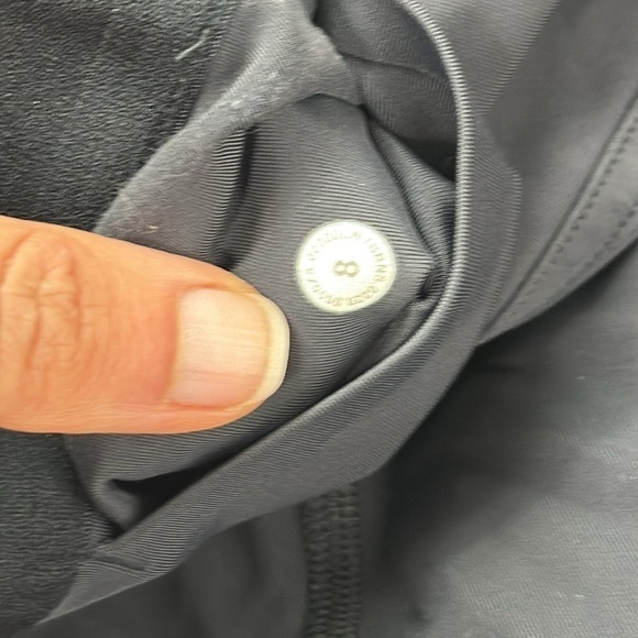 Lululemon Rogue Renegade High Rise Short 2.5" Black - Picture 6 of 6